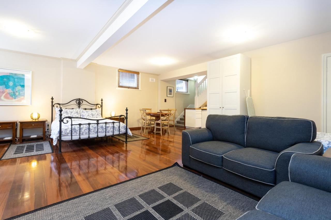 Fremantle Bed & Breakfast Buitenkant foto