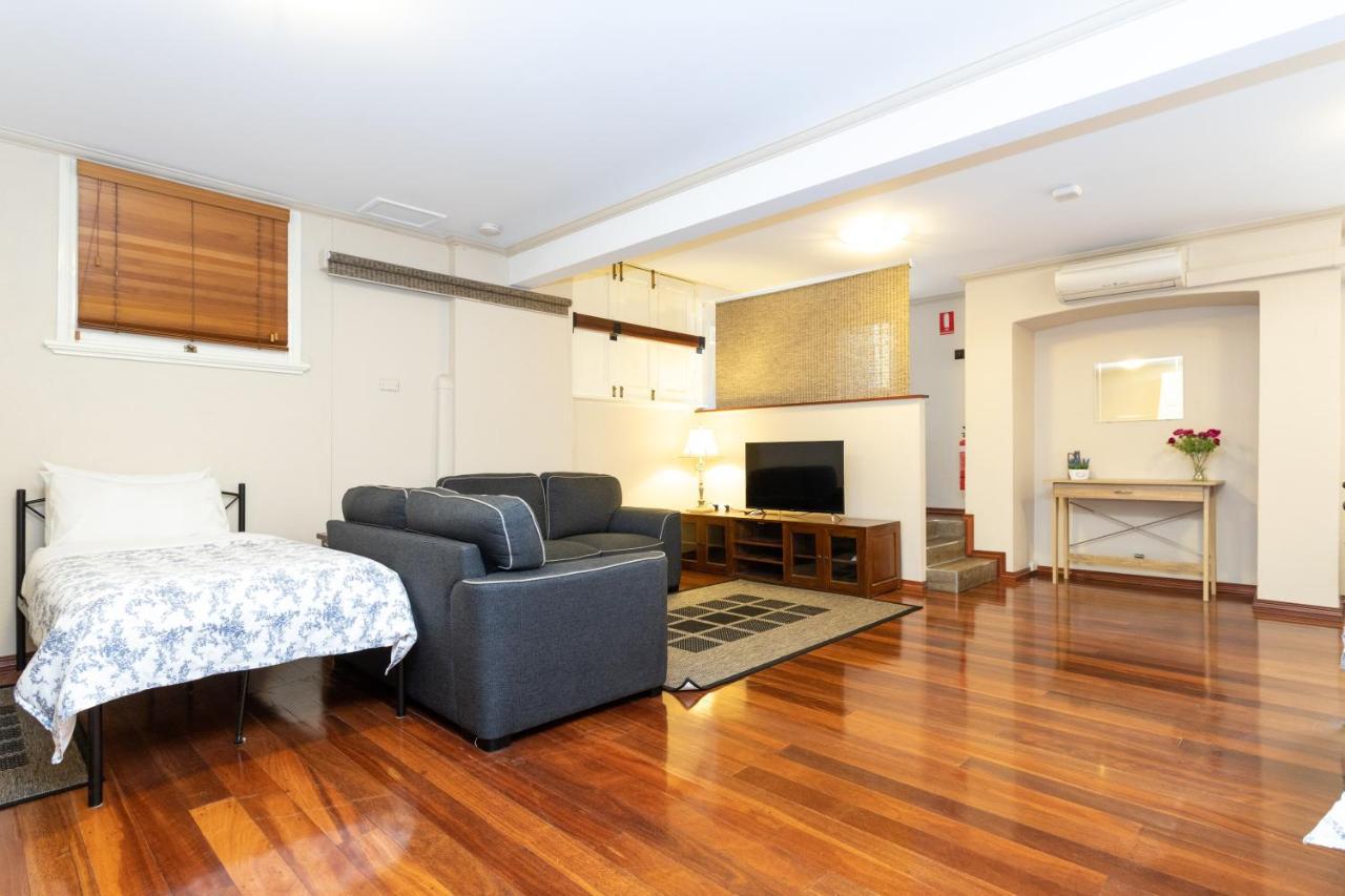 Fremantle Bed & Breakfast Buitenkant foto
